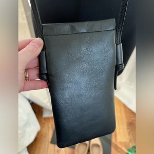 MADEWELL BLACK LEATHER CROSSBODY PHONE HOLDER + card slots NEW WITH TAGS
